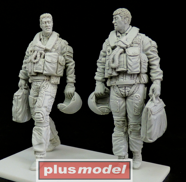 Plus Model AL3005 1:32 walking crew for Grumman F-14A/F-14B/F-14D Tomcat