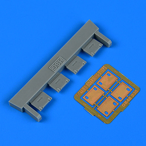 Quickboost (by Aires) 48938 1:48 Grumman F-14A/B/D Tomcat boarding steps