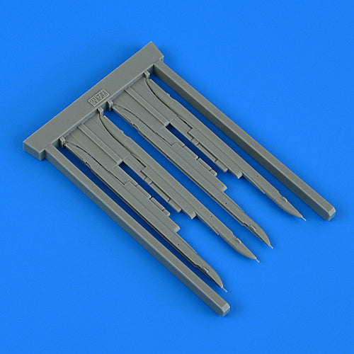 Quickboost (by Aires) 49019 1:48 McDonnell F-4B Phantom II LAU-7 pylons