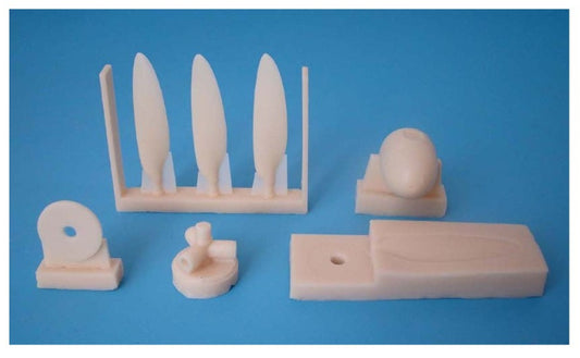 AML A48034 1:48 Focke-Wulf Fw-190D-9 propeller with tool