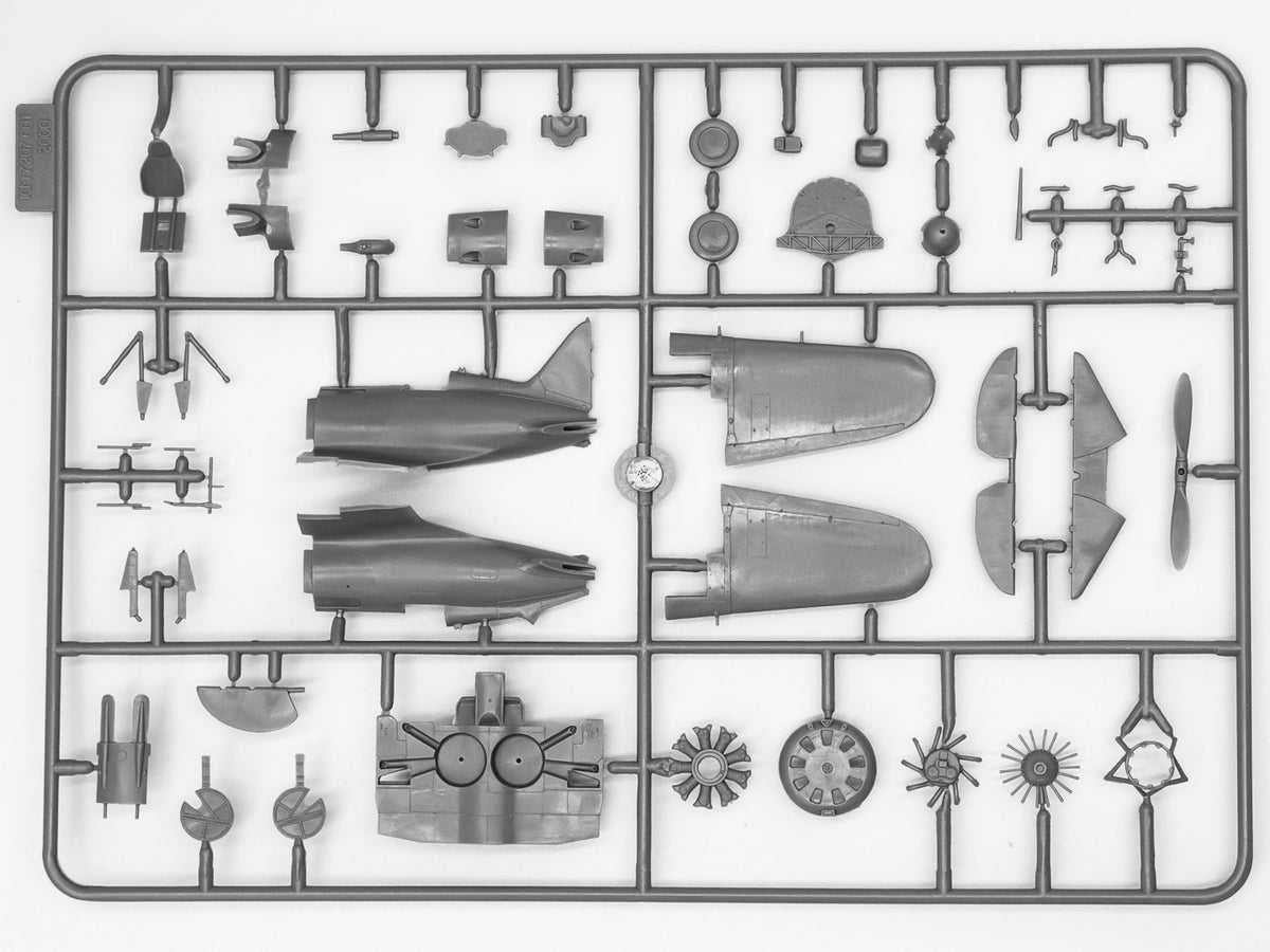 ICM DS7208 1:72 The Air Battle over Khalkhin-Gol. Includes Polikarpov I-16 Type 18, I-153 Chaika and Nakajima Ki-27a