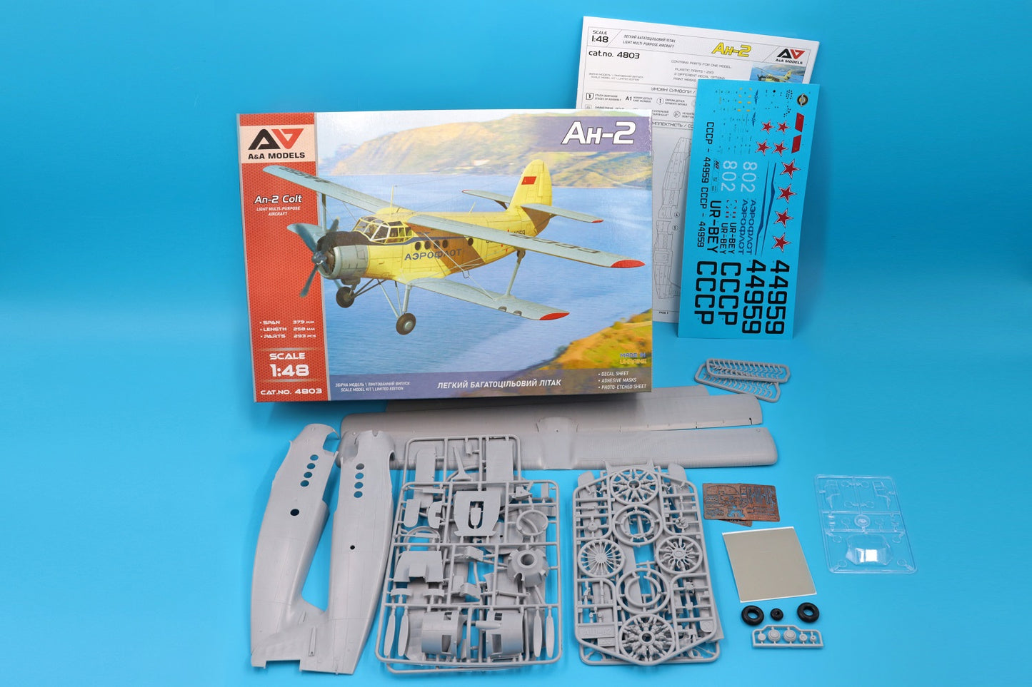 A & A Models 4803 1:48 Antonov An-2 Colt on wheels