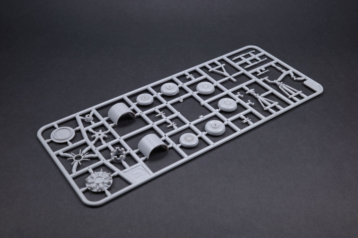 A & A Models 7258 1:72 Hughes XF-11/XR-11 experimental reconnaisance aircraft (#47-0156)