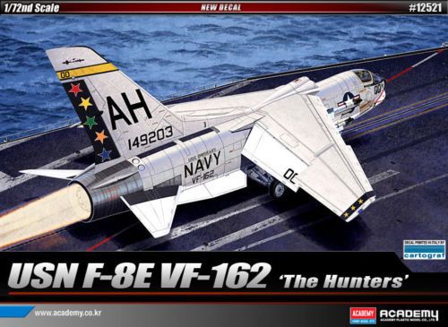 Academy 12521 1:72 Vought F-8E Crusader VF-162 'The Hunters'