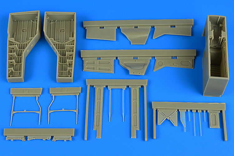 Aires 2215 1:32 North-American T-28B/D Trojan Wheel Bay