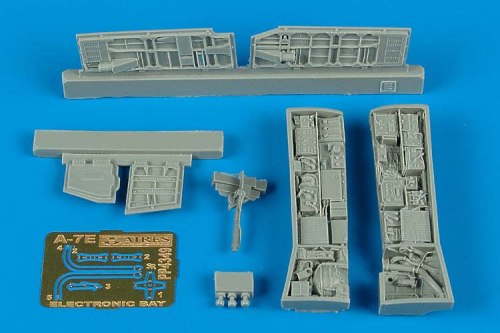 Aires 4349 1:48 Vought A-7E Corsair II Electronic Bay