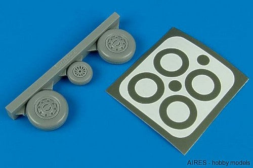 Aires 4414 1:48 Republic F-105D Thunderchief Wheels and Paint Masks