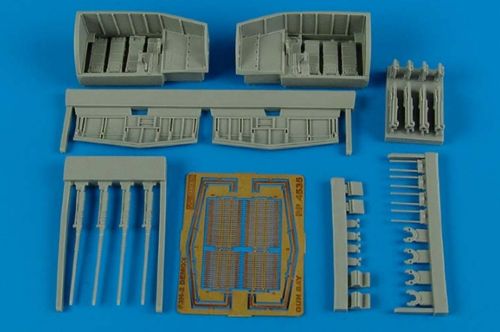 Aires 4535 1:48 McDonnell F3H-2 Demon Gun Bay