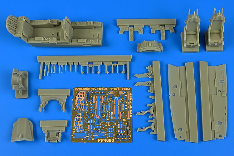 Aires 4680 1:48 Northrop T-38A Talon Cockpit Set