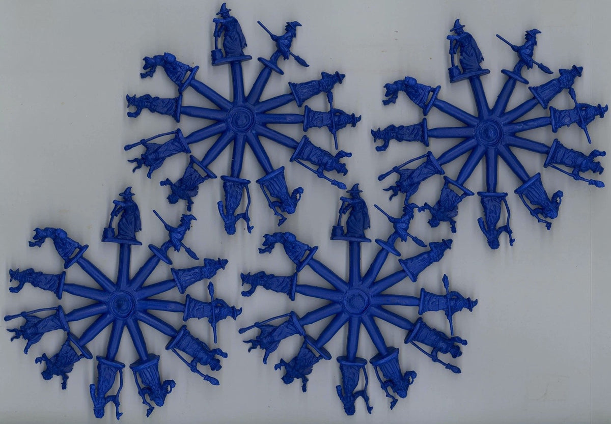 Dark Alliance ALL72068 1:72 Witches (11 poses x 4 each so 44 figures in total)