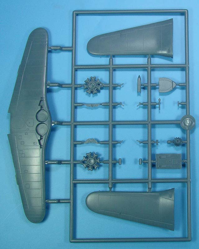 AML 72031 1:72 Fiat G.50 bis AS 'Freccia' + detail set