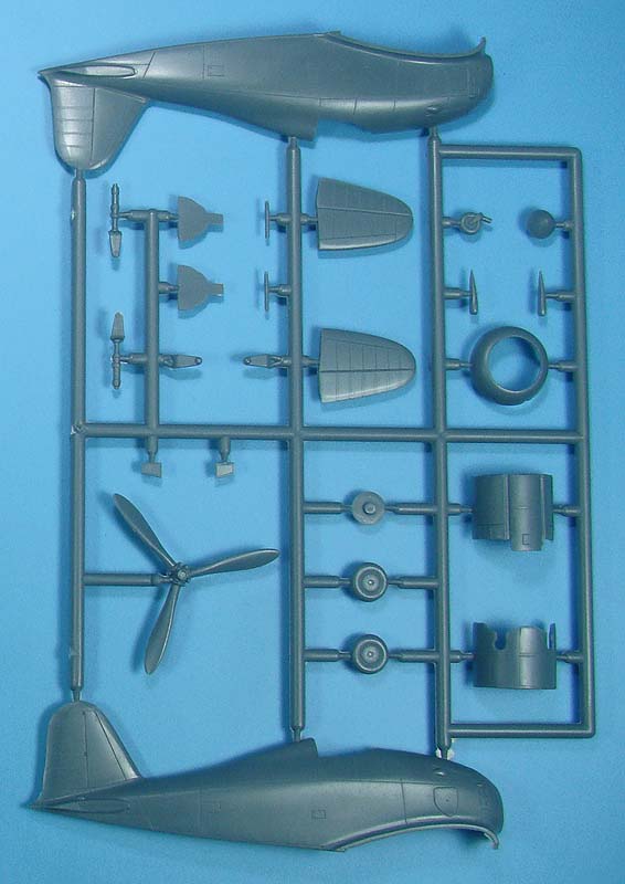AML 72031 1:72 Fiat G.50 bis AS 'Freccia' + detail set