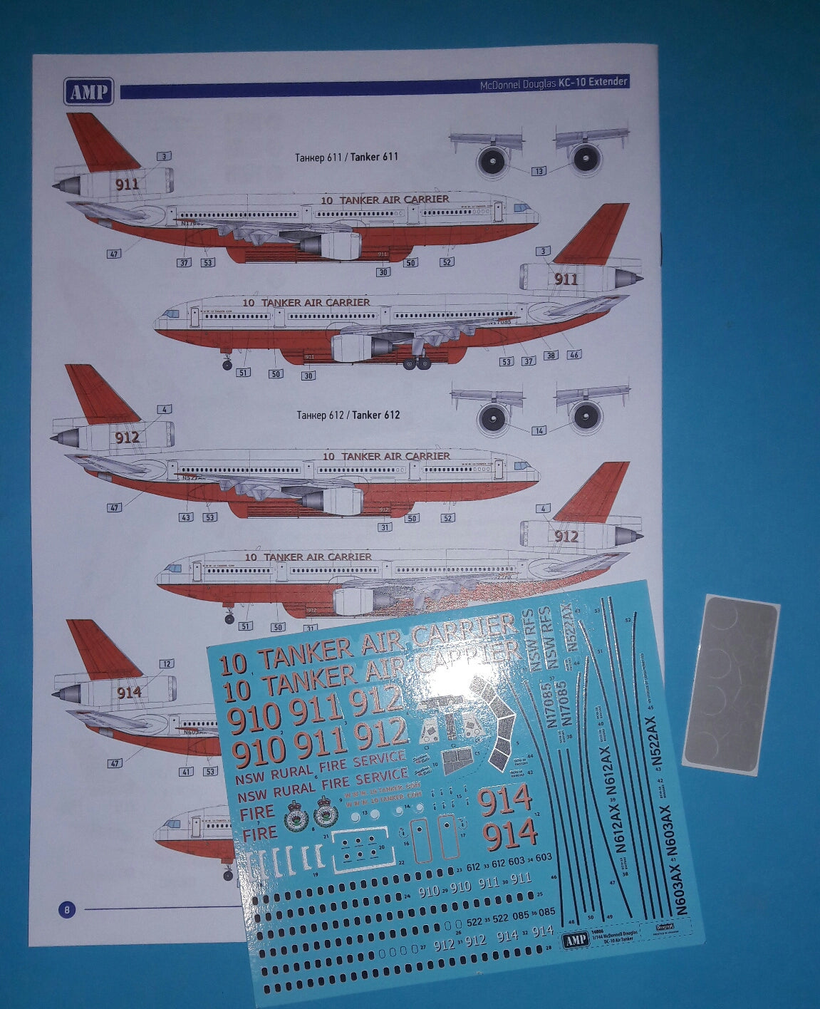 AMP 144005 1:144 McDonnell-Douglas DC-10 Air Tanker