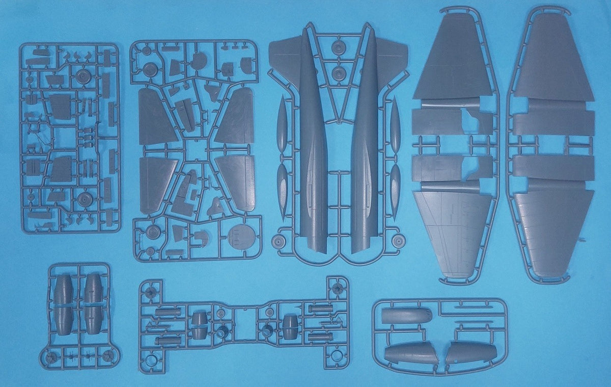 AMP 72-002LIM 1:72 English-Electric Canberra B.6