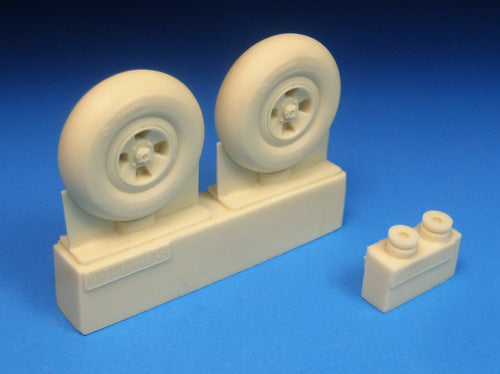 Barracuda Studios BCR32335 1:32 Supermarine Spitfire Mk.IXC Four Slot Main Wheels