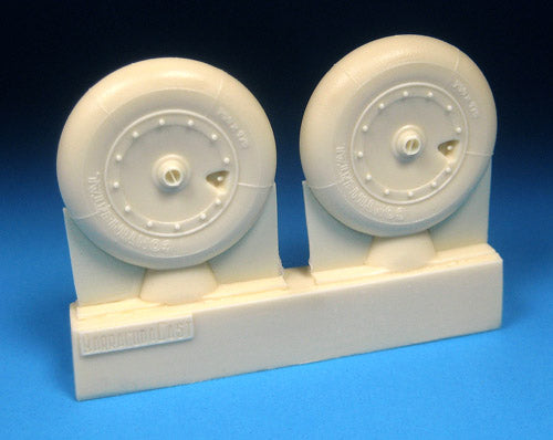 Barracuda Studios BCR32359 1:32 Fw 190A-6 thru A-9, F, D Mainwheels - Smooth