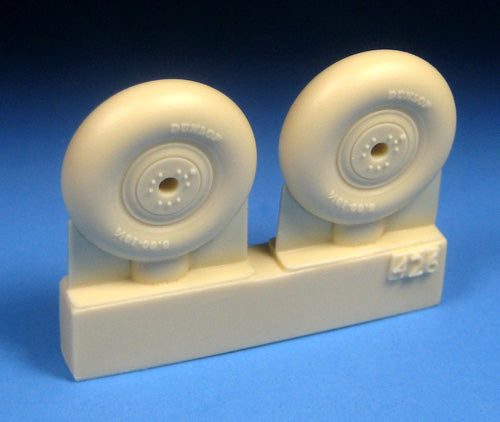Barracuda Studios BCR32426 1:32 Hawker Hurricane 4 Slot Mainwheels