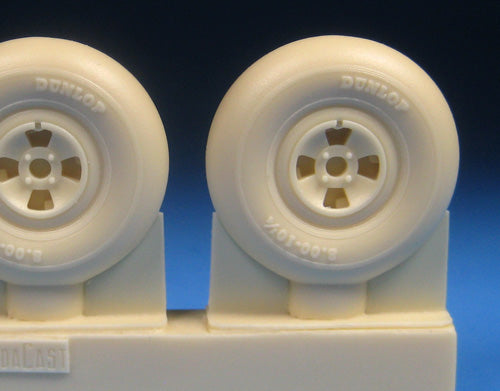 Barracuda Studios BCR32426 1:32 Hawker Hurricane 4 Slot Mainwheels