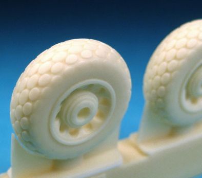 Barracuda Studios BCR48050 1:48 North-American P-51 Mustang Oval Tread Pattern Wheels