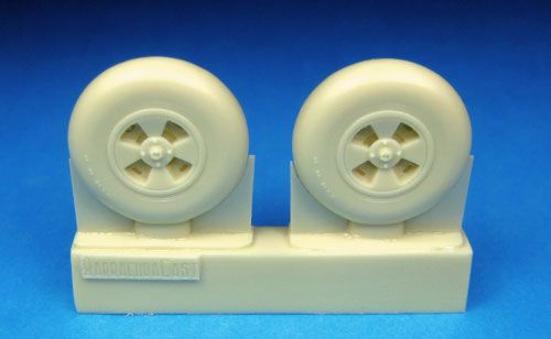 Barracuda Studios BCR48150 1:48 Hawker Tempest Mainwheels - Smooth Tread