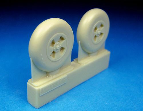 Barracuda Studios BCR48150 1:48 Hawker Tempest Mainwheels - Smooth Tread
