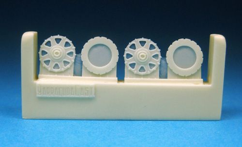 Barracuda Studios BCR48242 1:48 Grumman F8F-1 Bearcat Mainwheels