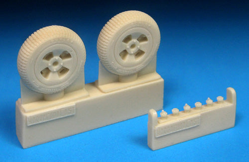 Barracuda Studios BCR48344 1:48 Hawker Sea Fury FB.11 Mainwheels - Block Tread