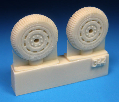 Barracuda Studios BCR48344 1:48 Hawker Sea Fury FB.11 Mainwheels - Block Tread