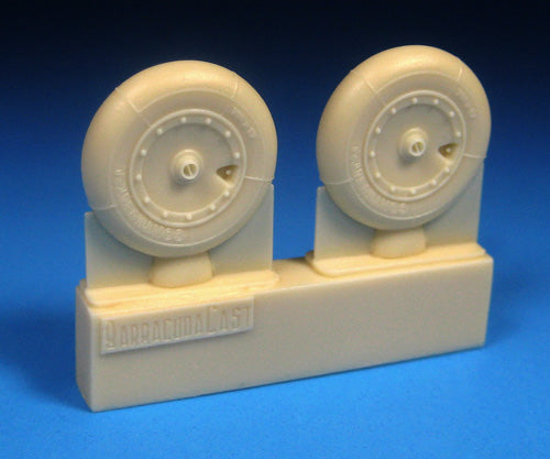 Barracuda Studios BCR48423 1:48 Focke-Wulf Fw 190A-6 through A-9, F, D Mainwheels w Smooth Tire