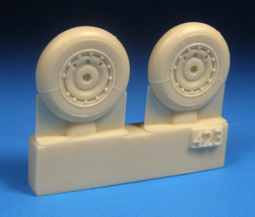 Barracuda Studios BCR48423 1:48 Focke-Wulf Fw 190A-6 through A-9, F, D Mainwheels w Smooth Tire