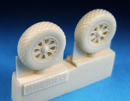 Barracuda Studios BCR72101 1:72 Vought Corsair, Grumman Hellcat Wheels - Diamond Tread