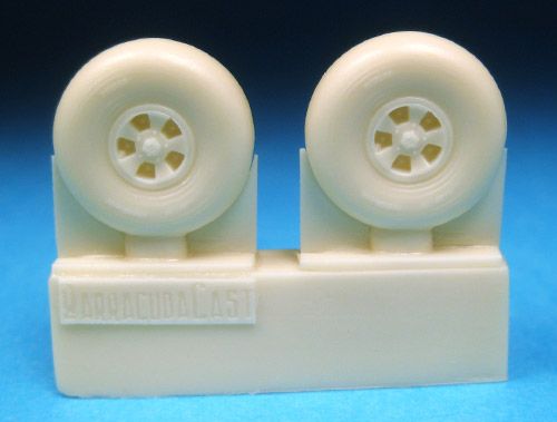 Barracuda Studios BCR72137 1:72 Fairey Firefly I, Barracuda Early Mainwheels