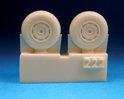 Barracuda Studios BCR72222 1:72 British 4-Slot 32' Wheels - Block Tread
