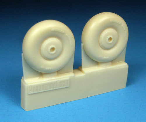 Barracuda Studios BCR72247 1:72 Bristol Beaufighter Mk.X Late Wheels - No Tread