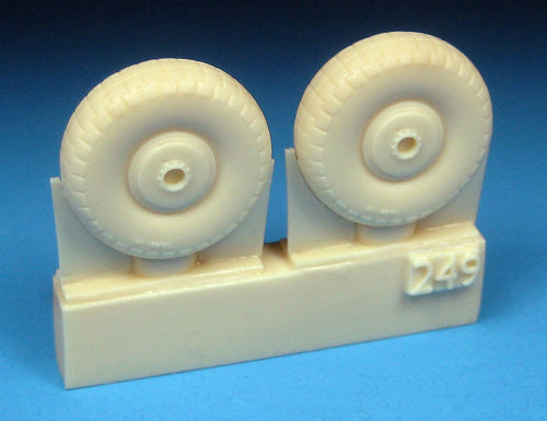 Barracuda Studios BCR72249 1:72 Bristol Beaufighter Mk.X Late Wheels - Plain Tread