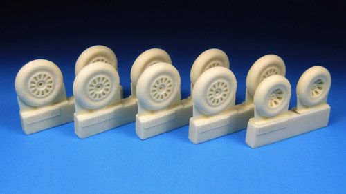 Barracuda Studios BCR72286 1:72 TU-Blinder Main and Nose Wheel Set
