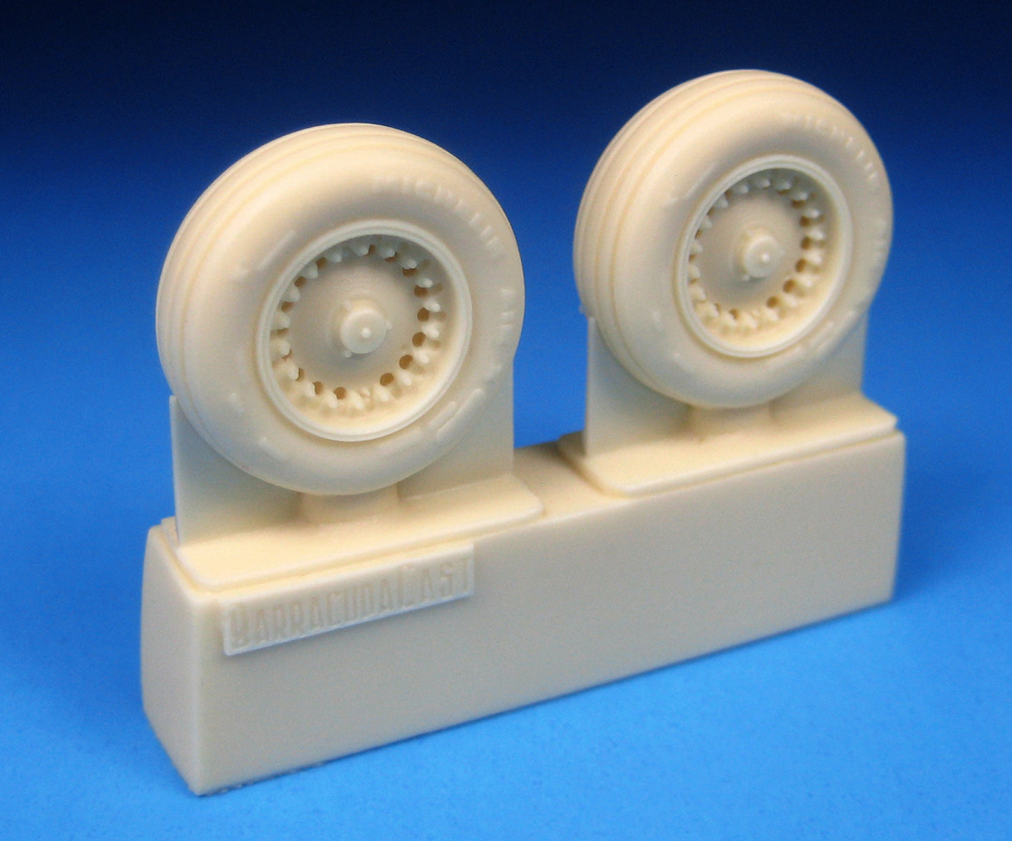 Barracuda Studios BCR72299 1:72 B-1B Main and Nose Wheel Set
