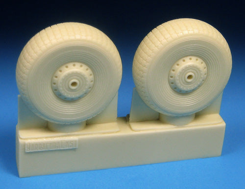 Barracuda Studios BCR72415 1:72 Avro Lancaster Mainwheels - Block Tread