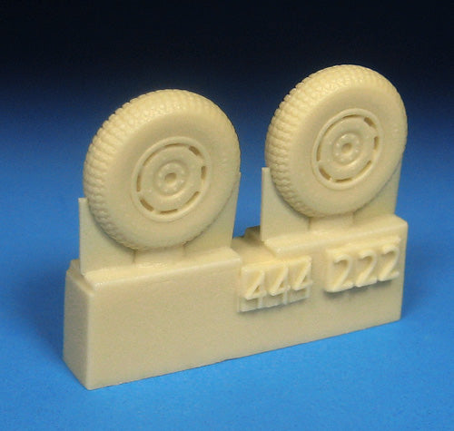 Barracuda Studios BCR72444 1:72 de Havilland DH-103 Hornet Mainwheels with Block Tread Tyres