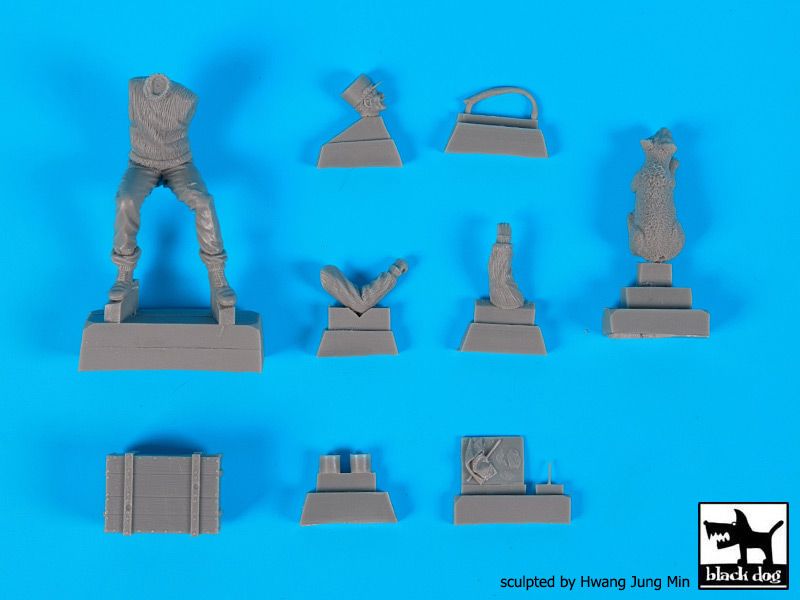 Blackdog F32084 1:32 WWI Escadrille Lafayete mechanic with lion cub