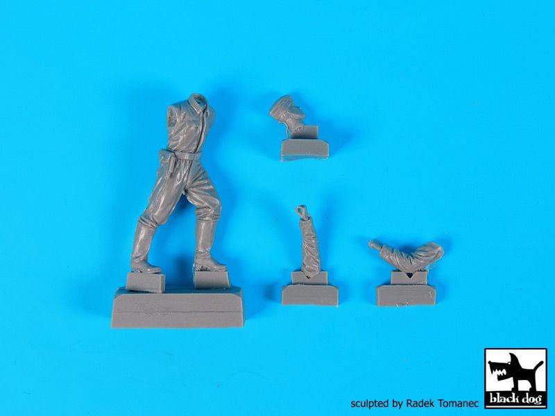 Blackdog F32088 1:32 WWII Luftwaffe personnel +bomb loader + SC250 bomb