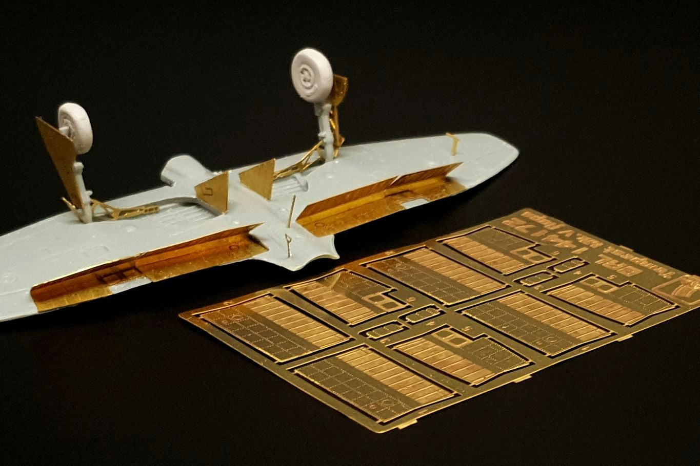 Brengun BRL144172 1:144 Hawker Tempest Mk.V Flaps