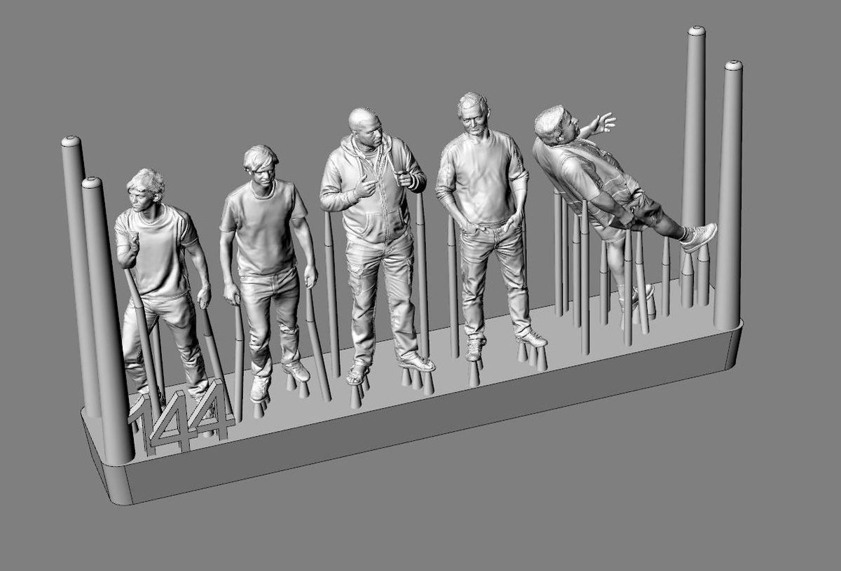 Brengun BRL144208 1:144 Aero flying club members-5 figures (3D-printed)	3D printed figures of aeroclub members