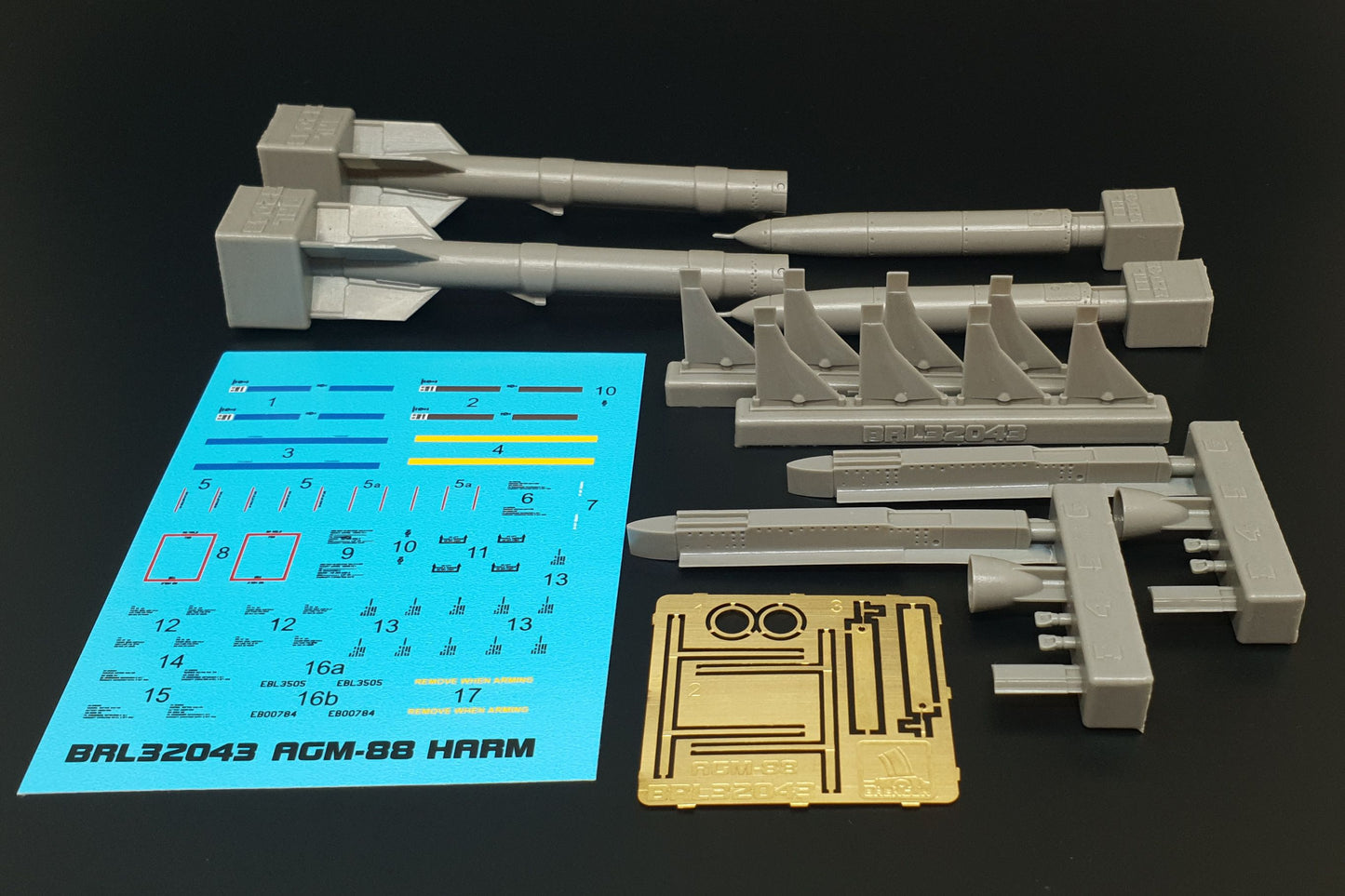 Brengun BRL32043 1:32 AGM-88 Harm U.S. Air-to-Ground Missiles (2pcs)