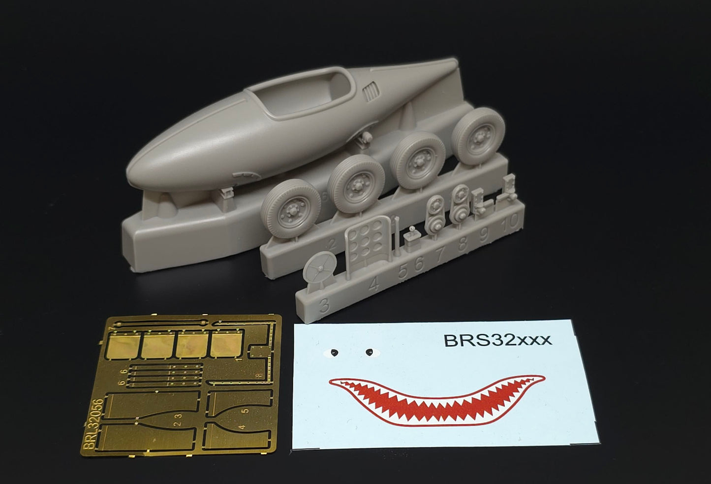 Brengun BRL32056 1:32 US WWII Belly Tank Car