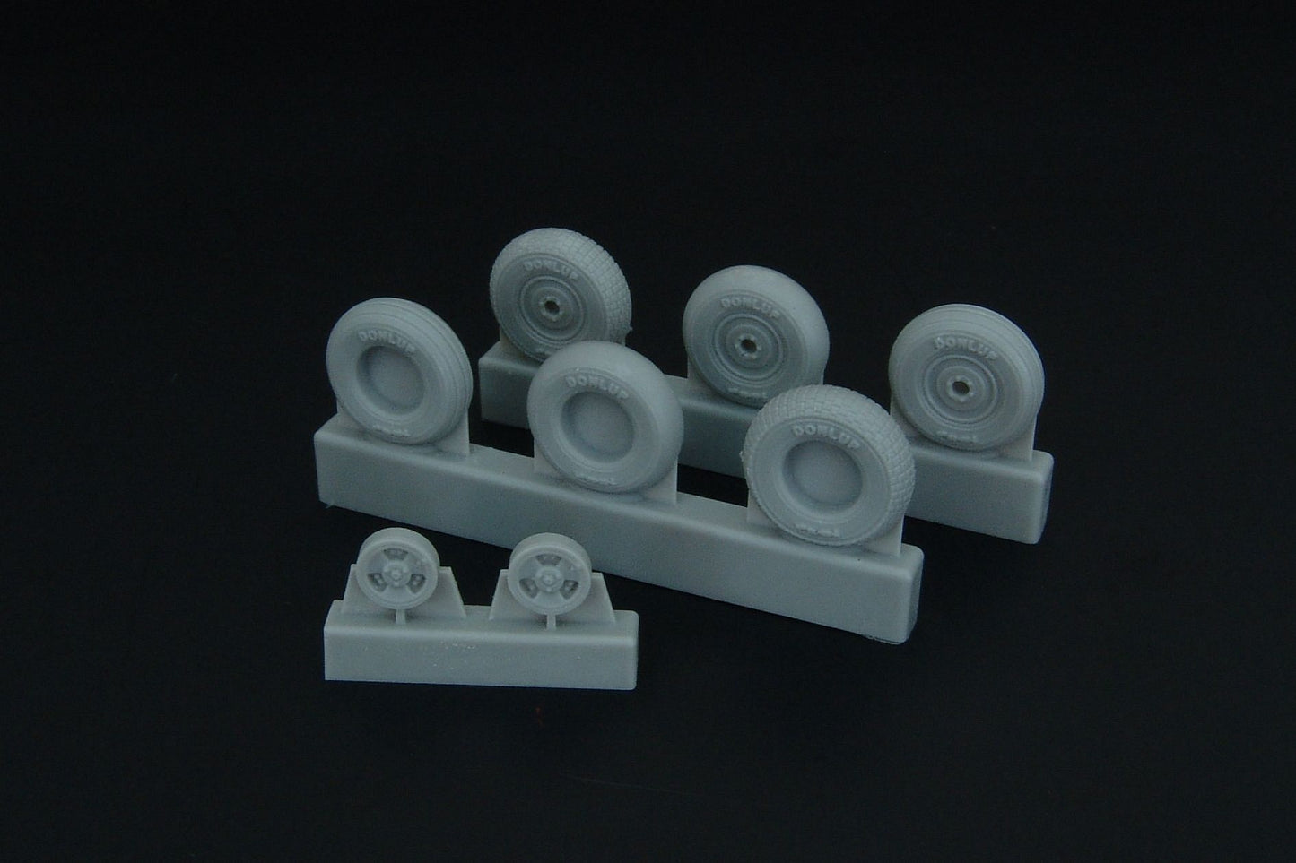 Brengun BRL48096 1:48 Supermarine Spitfire 3 Spoke Wheels (3 types)