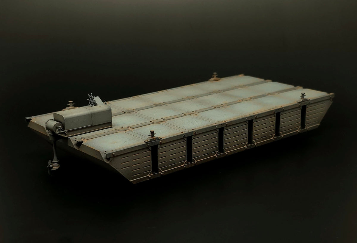 Brengun BRS144075 1:144 US Navy Seabees NL pontoon barge	resin construction kit of US Navy pontoon barge