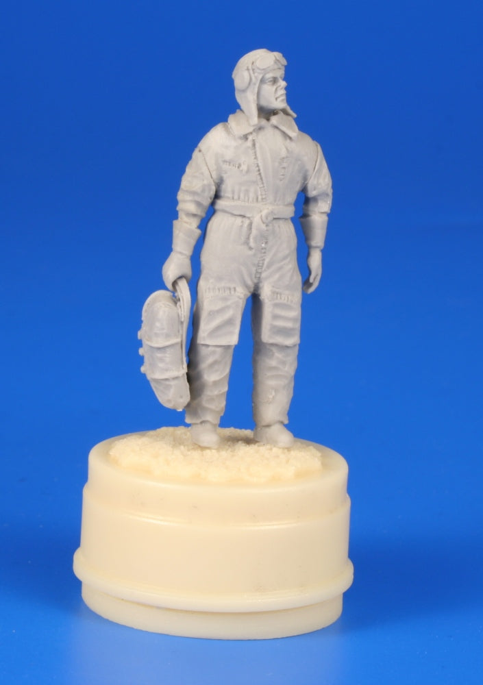 CMK F48297 1:48 Czechoslovak Pilot (1938) with a Parachute