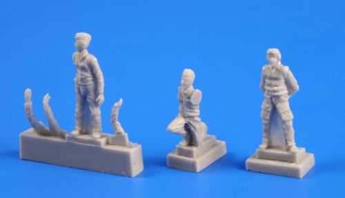 CMK F72247 1:72 Czechoslovak Pilot (1 fig.) & Mechanic (2 fig.) for Mikoyan MiG-15