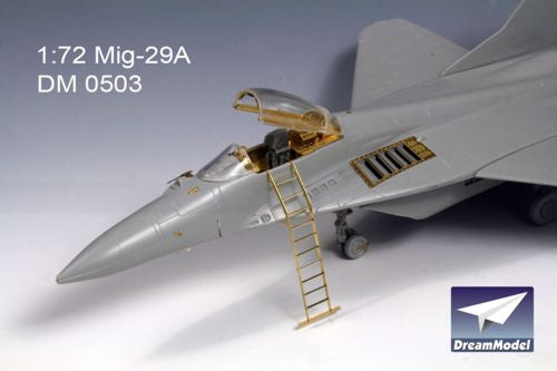 Dream Model DM0503 1:72 Mikoyan MiG-29A Photo etched details (includes Resin seat)